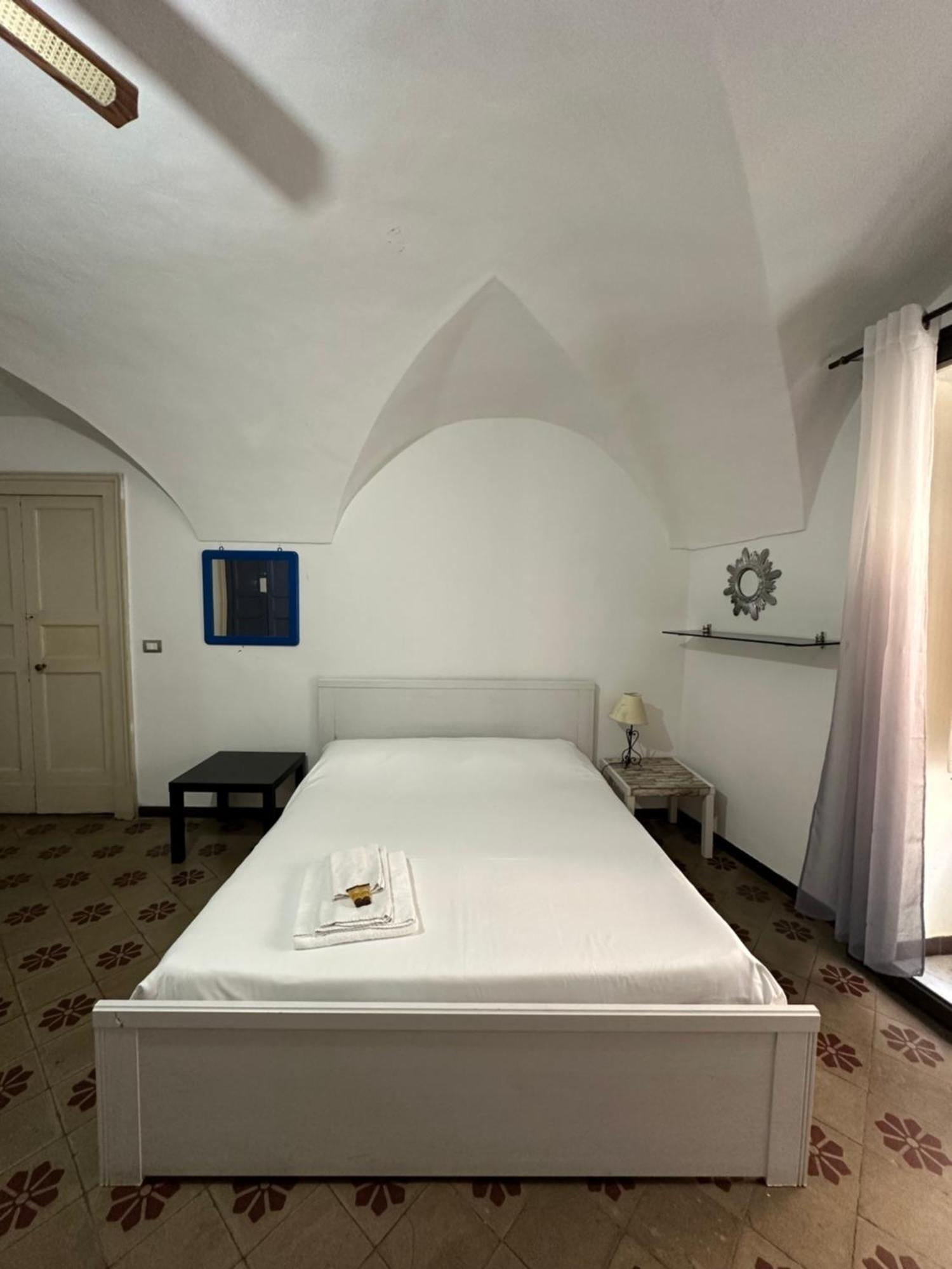 Appartamento Oldtown Centro Storico 卡塔尼亚 外观 照片