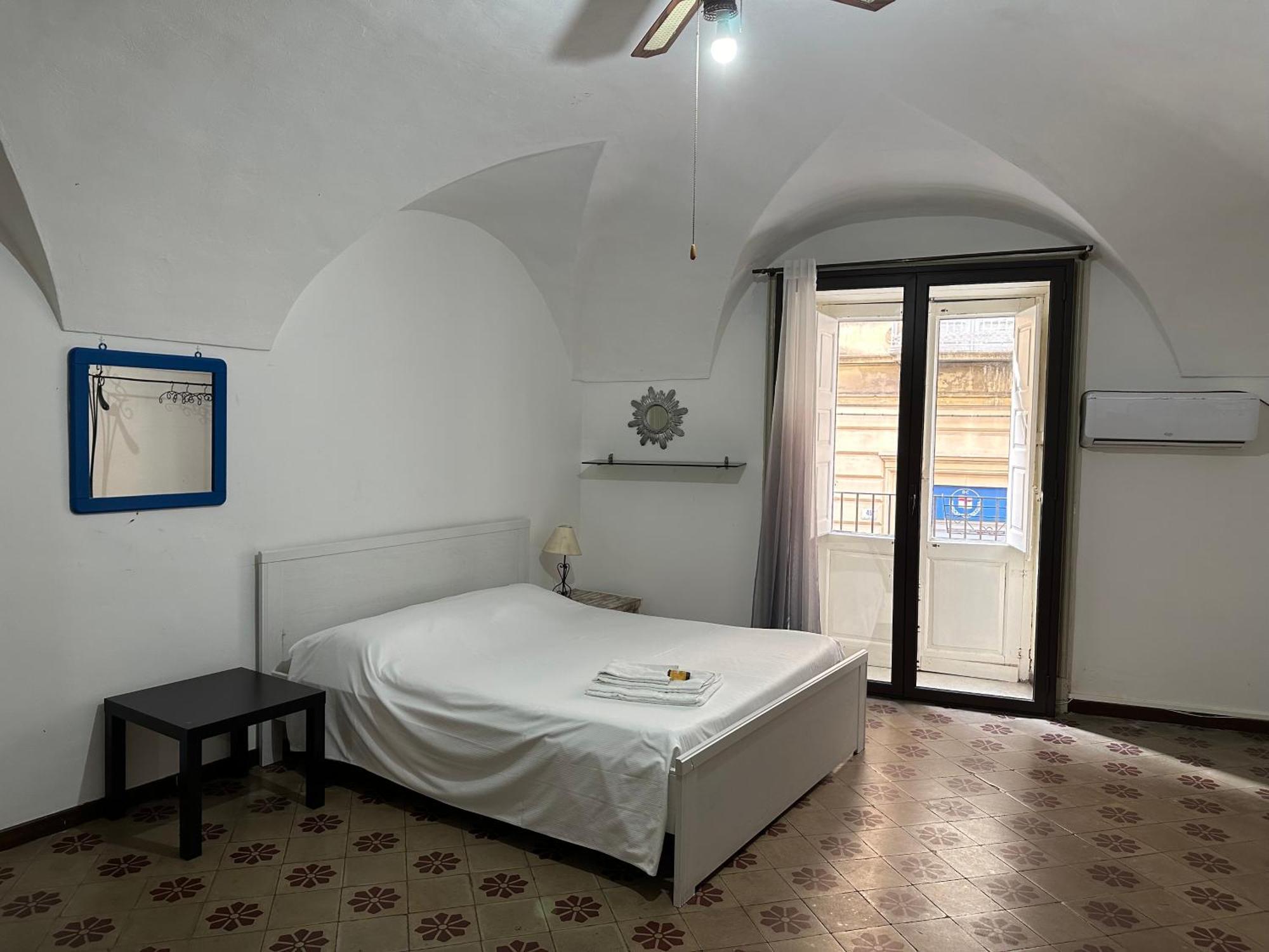 Appartamento Oldtown Centro Storico 卡塔尼亚 外观 照片